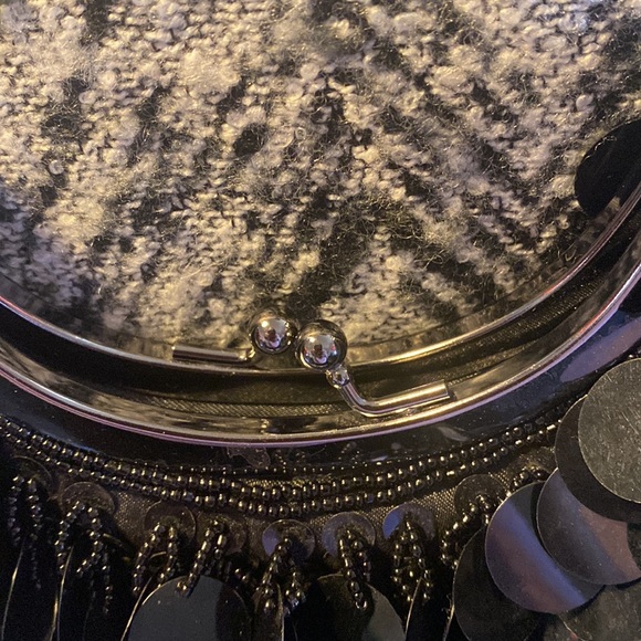 Good condition BCBG Maxazria sequins purse - Picture 5 of 5